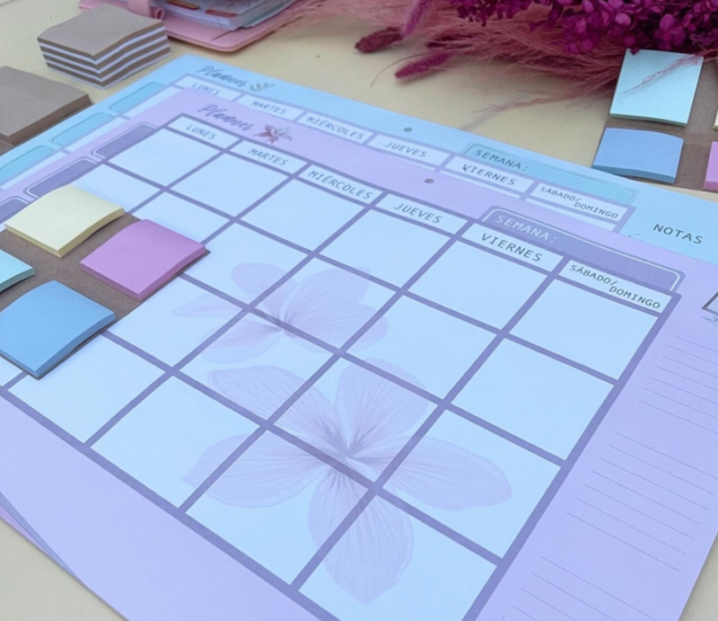 Planner Con Notas Adhesivas